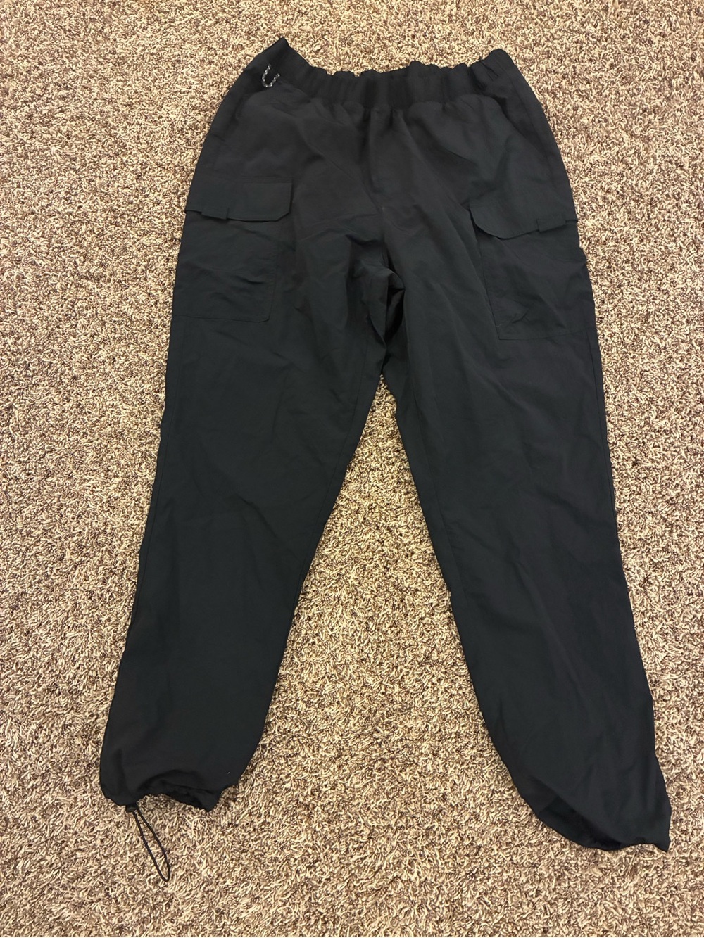Black Women's Eddie Bauer Cargo Jogger Pants - Elastic Waist